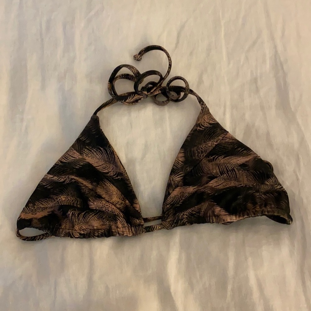 Stone Fox triangle top